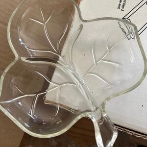 Leaf-Shaped Glass Serveware
